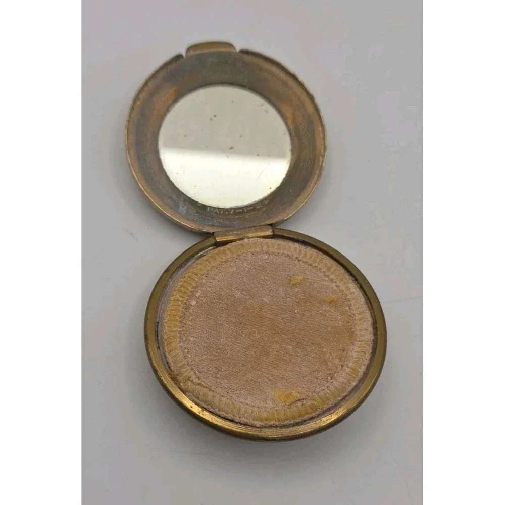 Vintage 1920s Art Deco Makeup Powder Mirrored Compact Richard Hudnut USA Brass